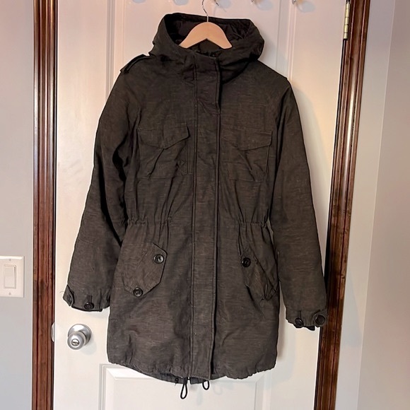 Community (Aritzia) Paradigm Parka - Picture 2 of 8